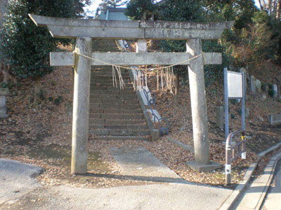 木　鷲神社石造鳥居